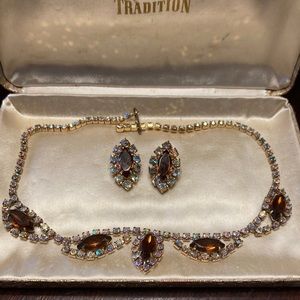 VTG Golden Chocolate Set